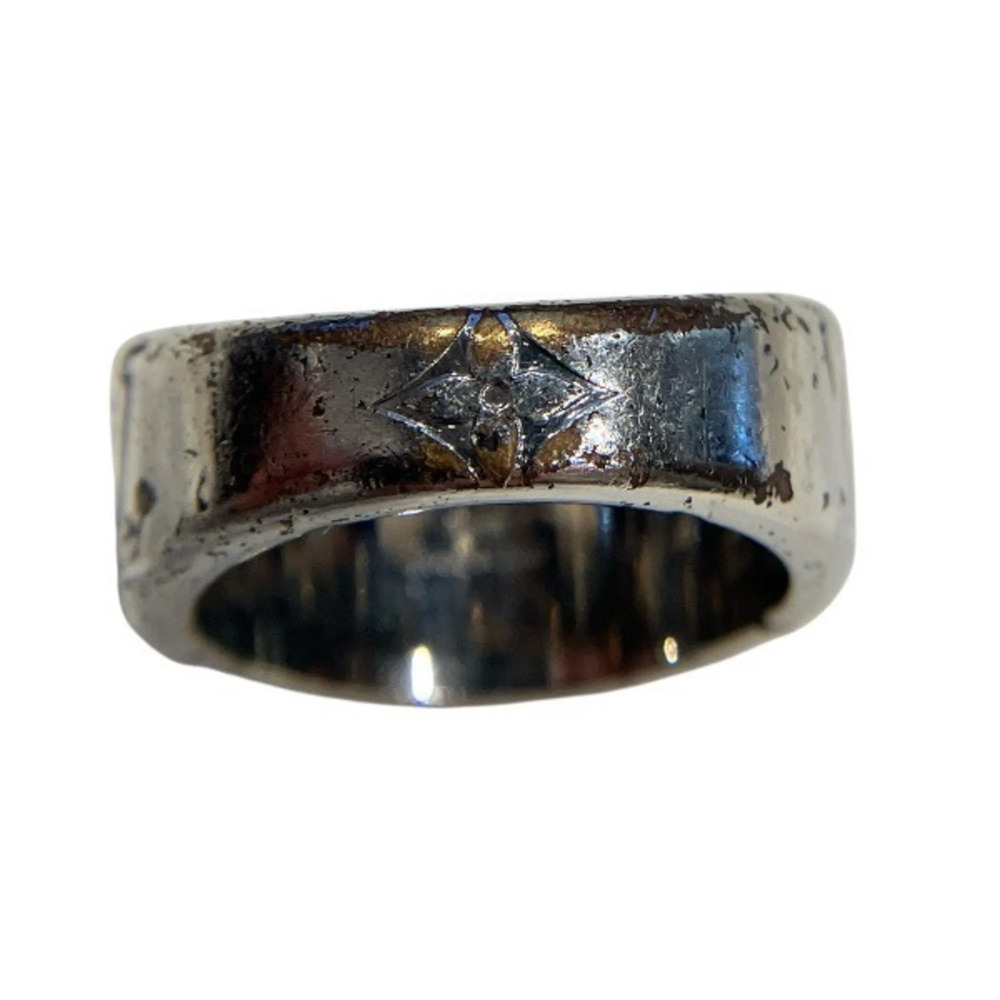 LOUIS VUITTON Gold Monogram Ring - Picture 7 of 9